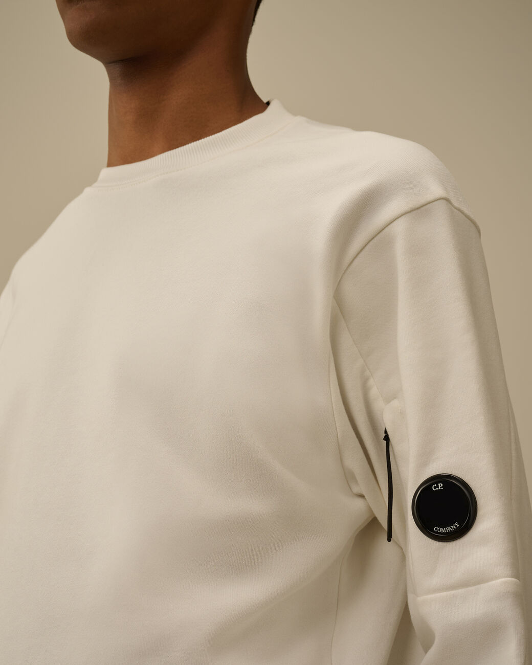 C.P Company | Diagonal Raised Fleece Crewneck Lens Sweatshirt